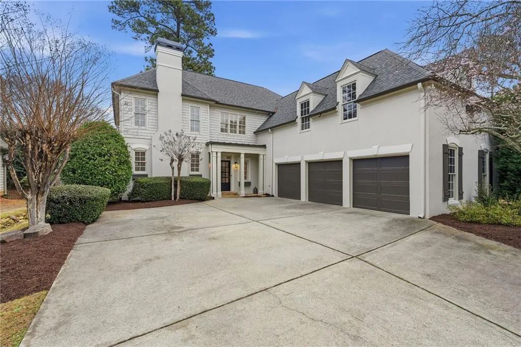 730 Hunting View Point., Atlanta, Georgia 30328, 4 Bedrooms Bedrooms, ,3 BathroomsBathrooms,Residential,Sold,730 Hunting View Point.,7703843