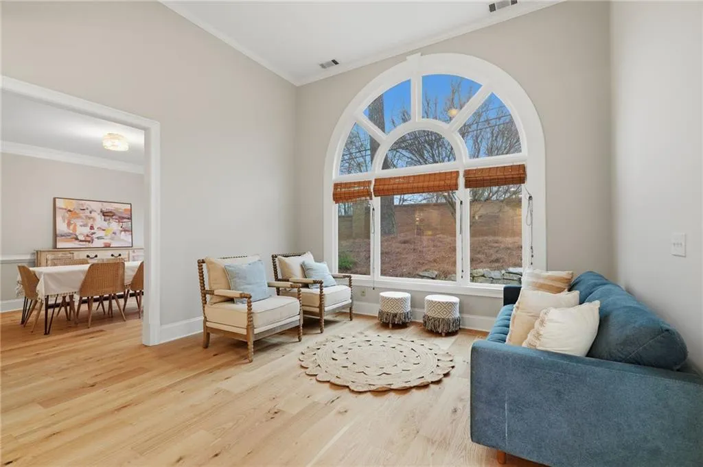 730 Hunting View Point., Atlanta, Georgia 30328, 4 Bedrooms Bedrooms, ,3 BathroomsBathrooms,Residential,Sold,730 Hunting View Point.,7703843