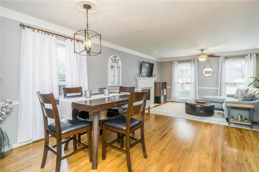 9130 Carroll Manor Drive, Sandy Springs, Georgia 30350, 2 Bedrooms Bedrooms, ,2 BathroomsBathrooms,Residential,Sold,9130 Carroll Manor Drive,6115372