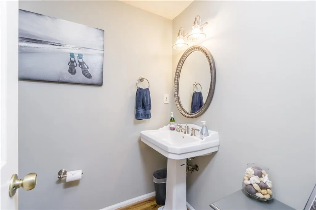 9130 Carroll Manor Drive, Sandy Springs, Georgia 30350, 2 Bedrooms Bedrooms, ,2 BathroomsBathrooms,Residential,Sold,9130 Carroll Manor Drive,6115372
