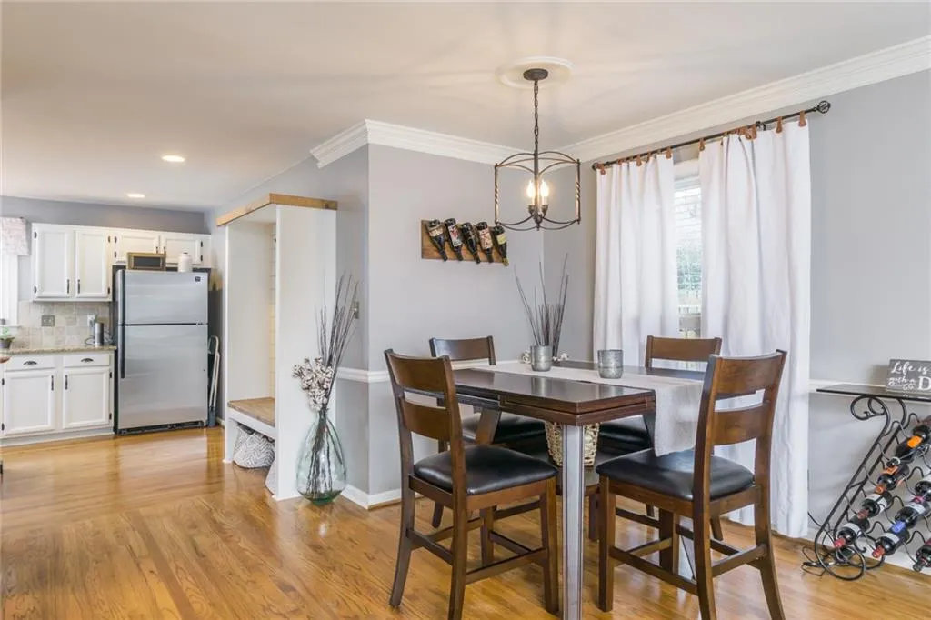 9130 Carroll Manor Drive, Sandy Springs, Georgia 30350, 2 Bedrooms Bedrooms, ,2 BathroomsBathrooms,Residential,Sold,9130 Carroll Manor Drive,6115372