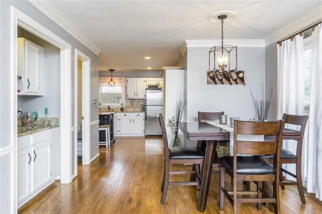 9130 Carroll Manor Drive, Sandy Springs, Georgia 30350, 2 Bedrooms Bedrooms, ,2 BathroomsBathrooms,Residential,Sold,9130 Carroll Manor Drive,6115372