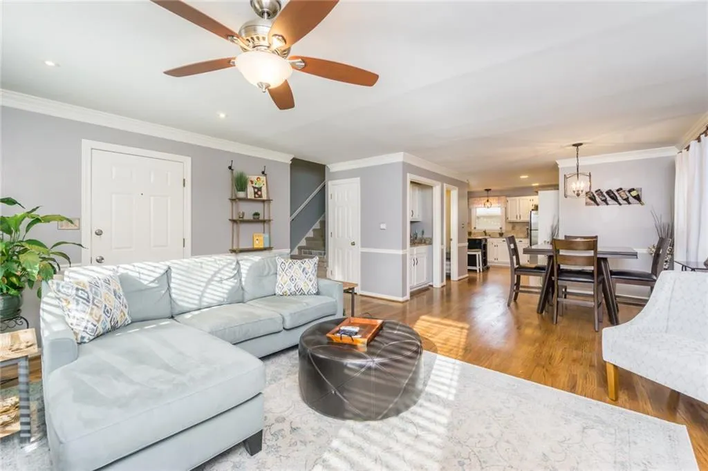 9130 Carroll Manor Drive, Sandy Springs, Georgia 30350, 2 Bedrooms Bedrooms, ,2 BathroomsBathrooms,Residential,Sold,9130 Carroll Manor Drive,6115372