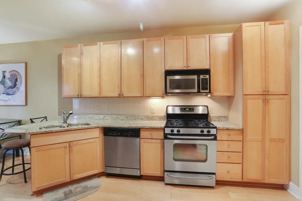 799 Hammond Drive Unit 303, Atlanta, Georgia 30328, 1 Bedroom Bedrooms, ,1 BathroomBathrooms,Residential,Sold,799 Hammond Drive Unit 303,6101339