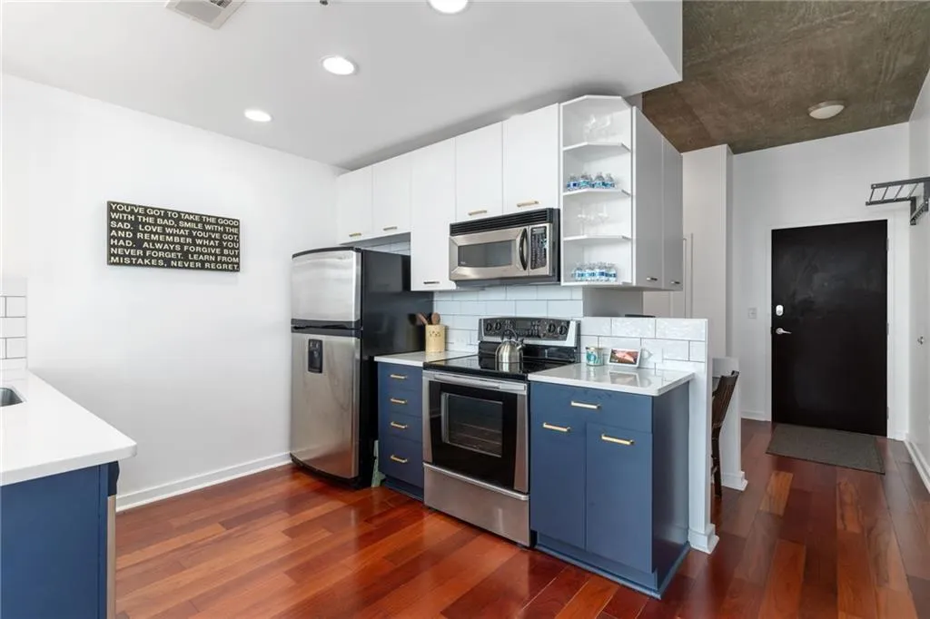 3324 Peachtree Unit 1813, Atlanta, Georgia 30326, 1 Bedroom Bedrooms, ,1 BathroomBathrooms,Residential,For Sale,3324 Peachtree Unit 1813,7588792