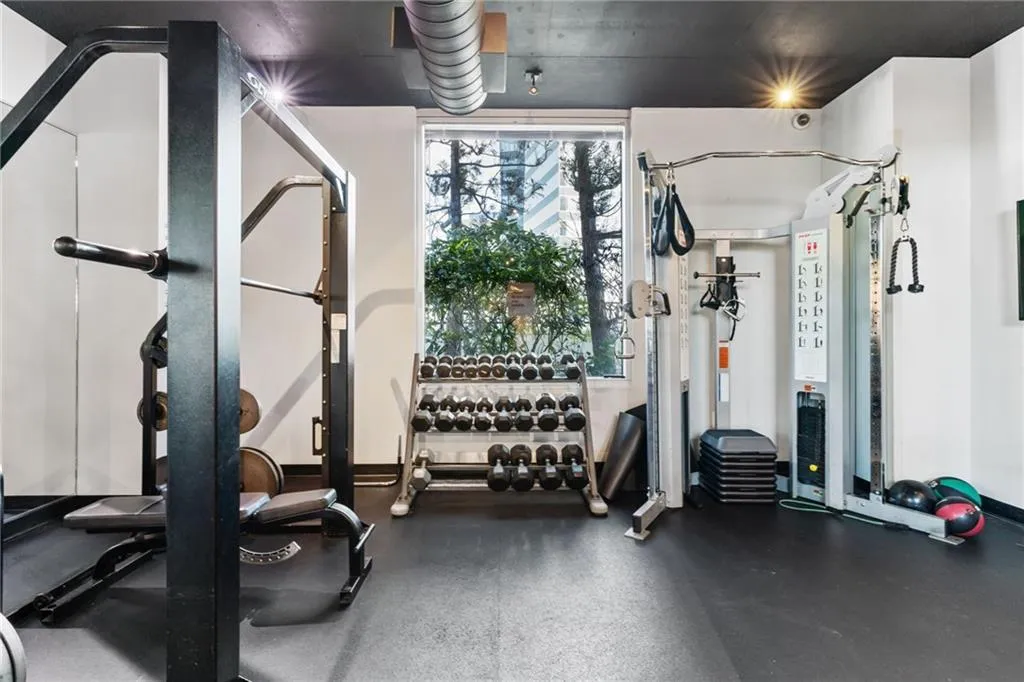 3324 Peachtree Unit 1813, Atlanta, Georgia 30326, 1 Bedroom Bedrooms, ,1 BathroomBathrooms,Residential,For Sale,3324 Peachtree Unit 1813,7588792