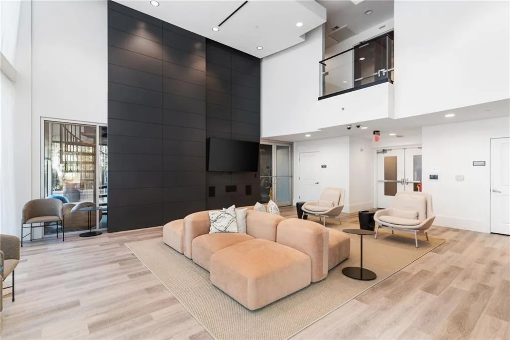 3324 Peachtree Unit 1813, Atlanta, Georgia 30326, 1 Bedroom Bedrooms, ,1 BathroomBathrooms,Residential,For Sale,3324 Peachtree Unit 1813,7588792