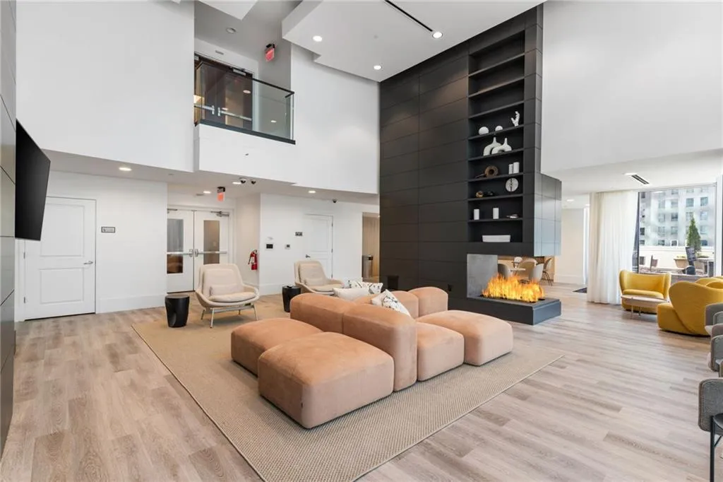 3324 Peachtree Unit 1813, Atlanta, Georgia 30326, 1 Bedroom Bedrooms, ,1 BathroomBathrooms,Residential,For Sale,3324 Peachtree Unit 1813,7588792