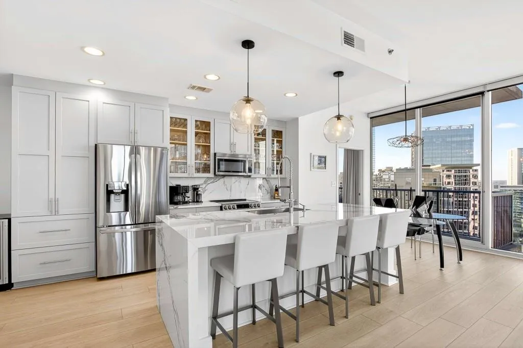 1080 Peachtree Street Ne Unit 2202, Atlanta, Georgia 30309, 2 Bedrooms Bedrooms, 0 ,2 BathroomsBathrooms,Residential,Sold,1080 Peachtree Street Ne Unit 2202,7720765