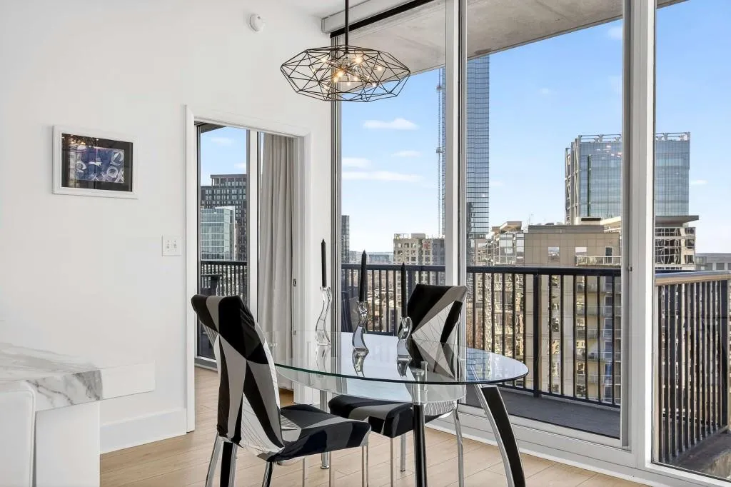 1080 Peachtree Street Ne Unit 2202, Atlanta, Georgia 30309, 2 Bedrooms Bedrooms, 0 ,2 BathroomsBathrooms,Residential,Sold,1080 Peachtree Street Ne Unit 2202,7720765