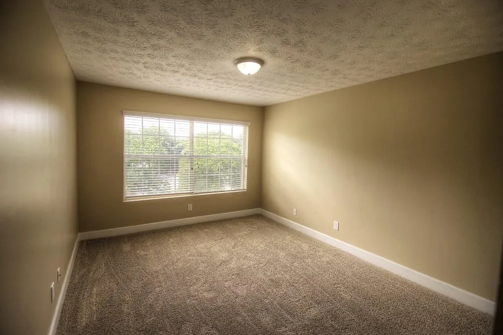 6980 Roswell Road Ne Unit B5, Sandy Springs, Georgia 30328, 2 Bedrooms Bedrooms, ,1 BathroomBathrooms,Residential,Sold,6980 Roswell Road Ne Unit B5,5728011