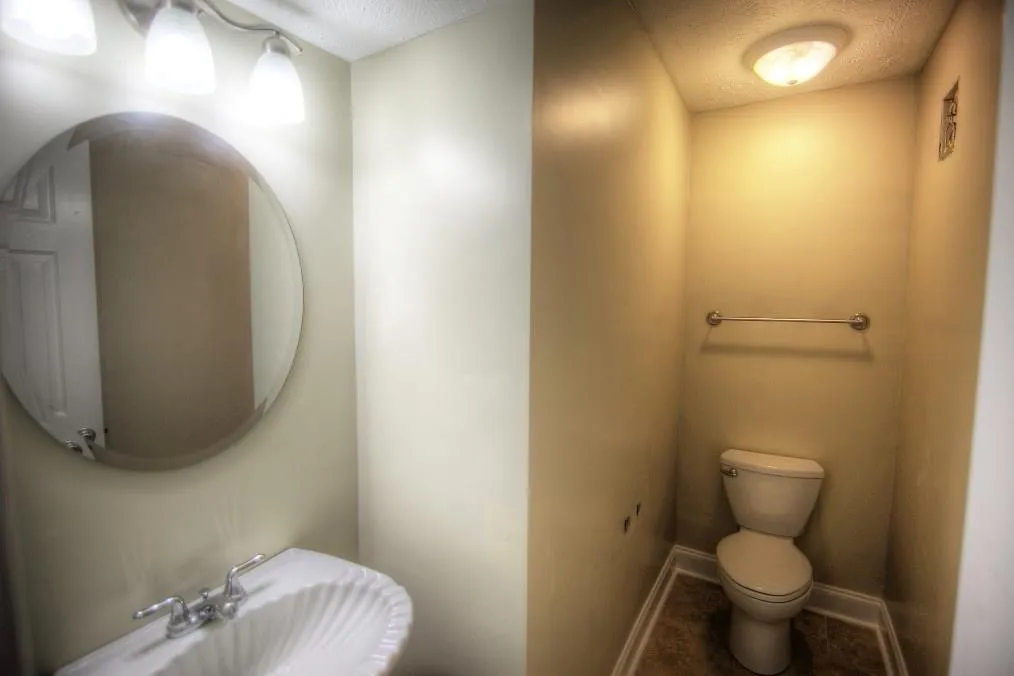 6980 Roswell Road Ne Unit B5, Sandy Springs, Georgia 30328, 2 Bedrooms Bedrooms, ,1 BathroomBathrooms,Residential,Sold,6980 Roswell Road Ne Unit B5,5728011