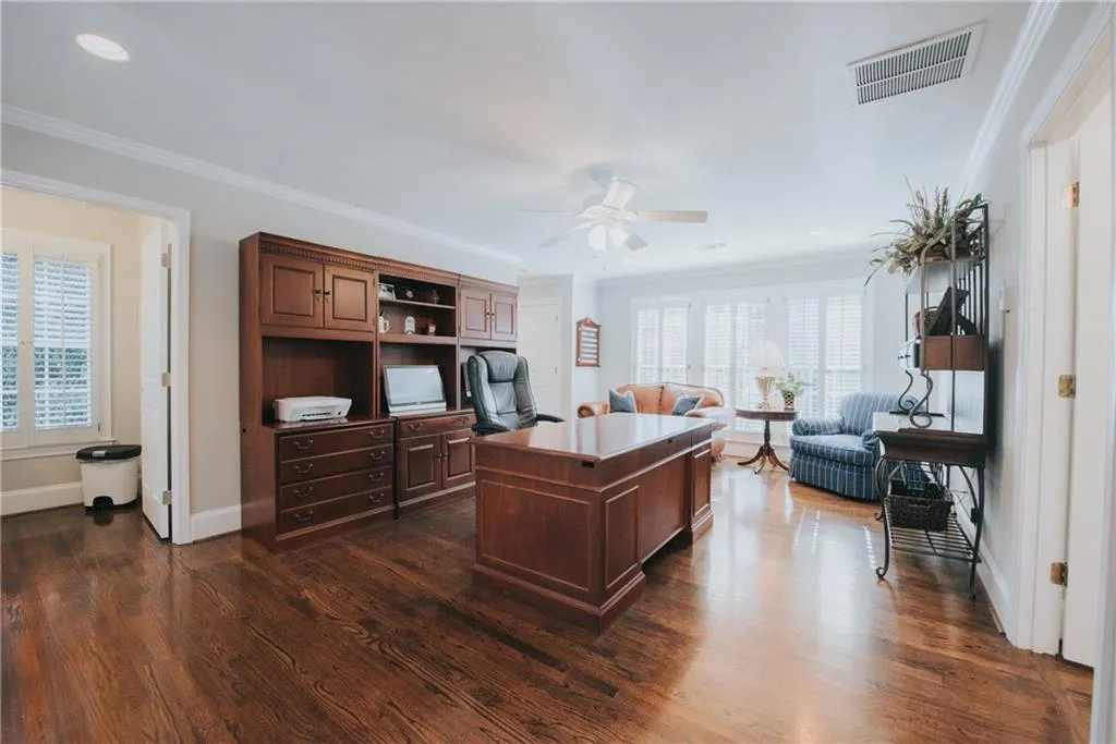 850 Old Creek Trail, Atlanta, Georgia 30328, 6 Bedrooms Bedrooms, ,5 BathroomsBathrooms,Residential,Sold,850 Old Creek Trail,6656373