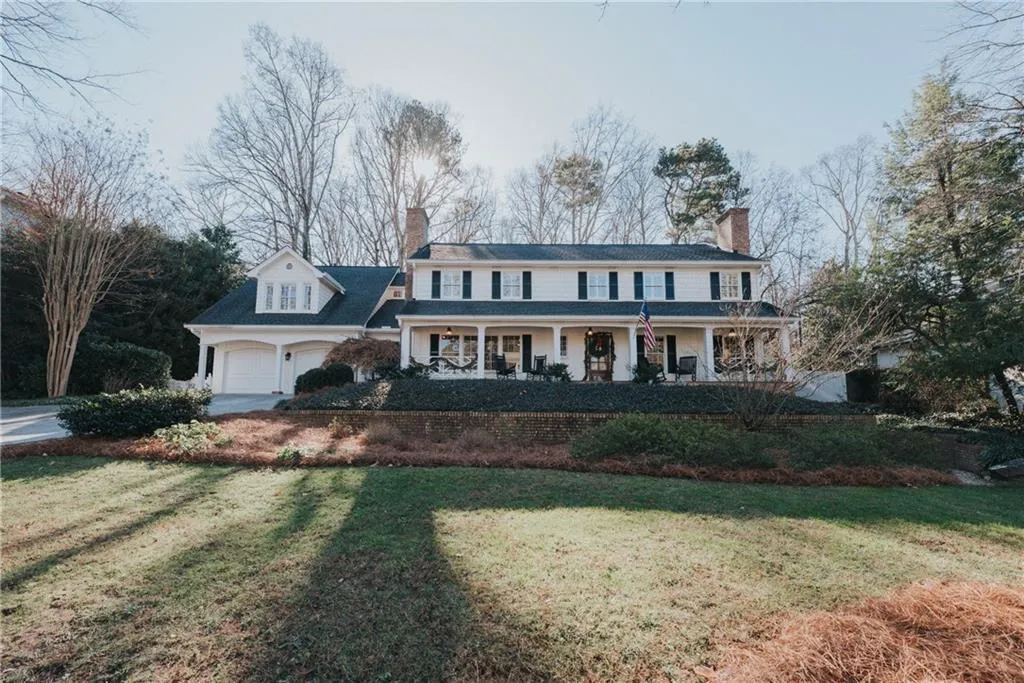 850 Old Creek Trail, Atlanta, Georgia 30328, 6 Bedrooms Bedrooms, ,5 BathroomsBathrooms,Residential,Sold,850 Old Creek Trail,6656373