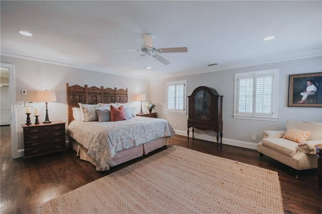 850 Old Creek Trail, Atlanta, Georgia 30328, 6 Bedrooms Bedrooms, ,5 BathroomsBathrooms,Residential,Sold,850 Old Creek Trail,6656373