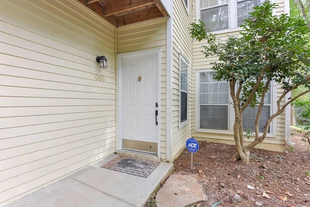 1006 Gettysburg Place Unit 1006, Atlanta, Georgia 30350, 2 Bedrooms Bedrooms, ,2 BathroomsBathrooms,Residential,Sold,1006 Gettysburg Place Unit 1006,6087851