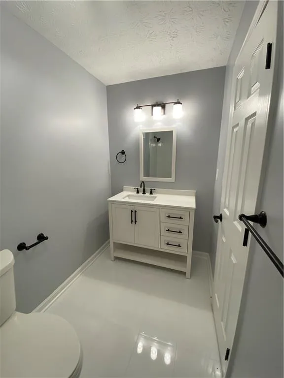 303 Woodcliff Drive, Sandy Springs, Georgia 30350, 1 Bedroom Bedrooms, ,1 BathroomBathrooms,Residential,Sold,303 Woodcliff Drive,6939468