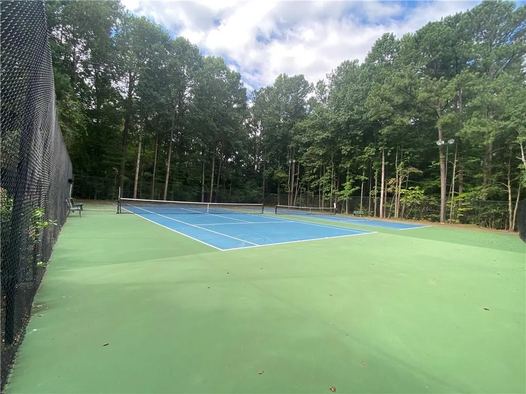 303 Woodcliff Drive, Sandy Springs, Georgia 30350, 1 Bedroom Bedrooms, ,1 BathroomBathrooms,Residential,Sold,303 Woodcliff Drive,6939468