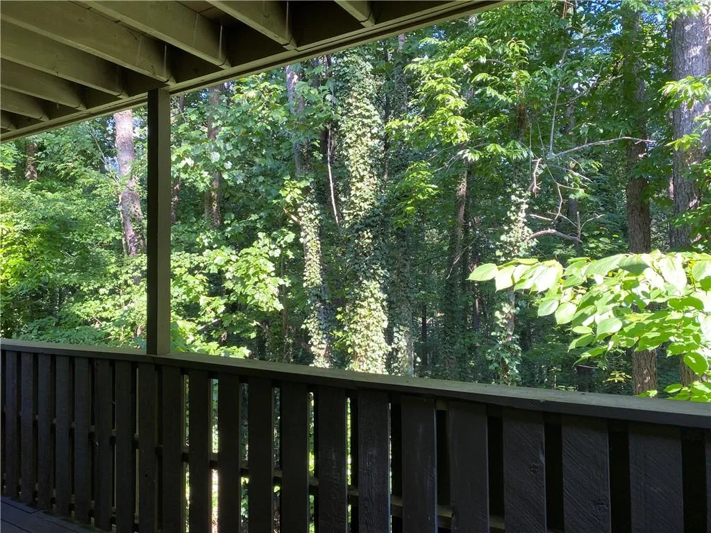 303 Woodcliff Drive, Sandy Springs, Georgia 30350, 1 Bedroom Bedrooms, ,1 BathroomBathrooms,Residential,Sold,303 Woodcliff Drive,6939468