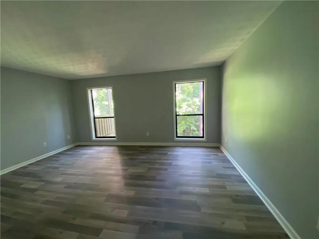 303 Woodcliff Drive, Sandy Springs, Georgia 30350, 1 Bedroom Bedrooms, ,1 BathroomBathrooms,Residential,Sold,303 Woodcliff Drive,6939468