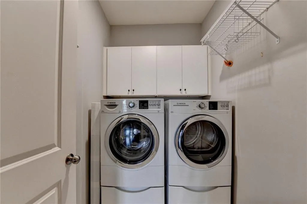 Laundry - Washer and Dryer stay!