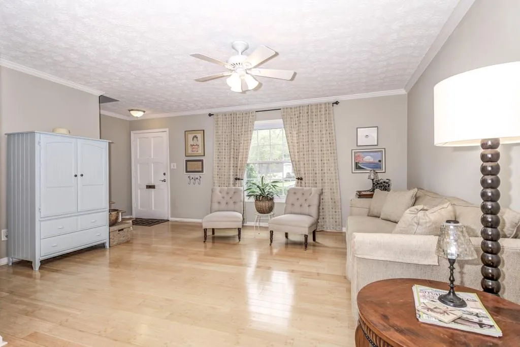 6704 Park Avenue Unit D7, Atlanta, Georgia 30342, 2 Bedrooms Bedrooms, ,1 BathroomBathrooms,Residential,Sold,6704 Park Avenue Unit D7,5626684