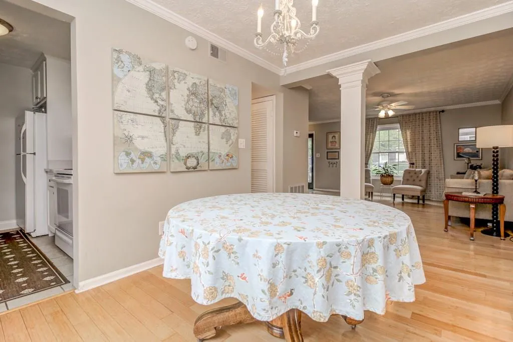 6704 Park Avenue Unit D7, Atlanta, Georgia 30342, 2 Bedrooms Bedrooms, ,1 BathroomBathrooms,Residential,Sold,6704 Park Avenue Unit D7,5626684