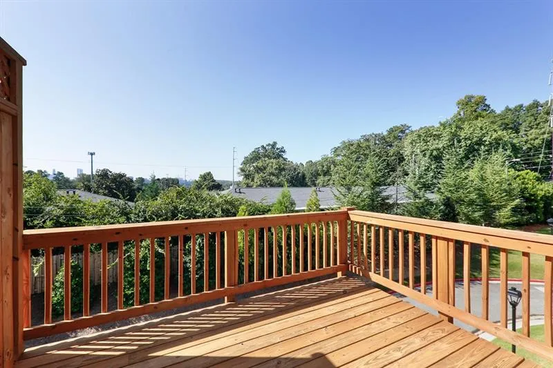 4231 Deming Circle, Sandy Springs, Georgia 30342, 2 Bedrooms Bedrooms, ,2 BathroomsBathrooms,Residential,Sold,4231 Deming Circle,6614773