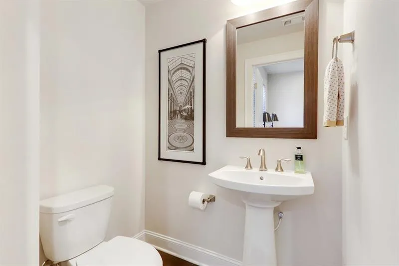 4231 Deming Circle, Sandy Springs, Georgia 30342, 2 Bedrooms Bedrooms, ,2 BathroomsBathrooms,Residential,Sold,4231 Deming Circle,6614773