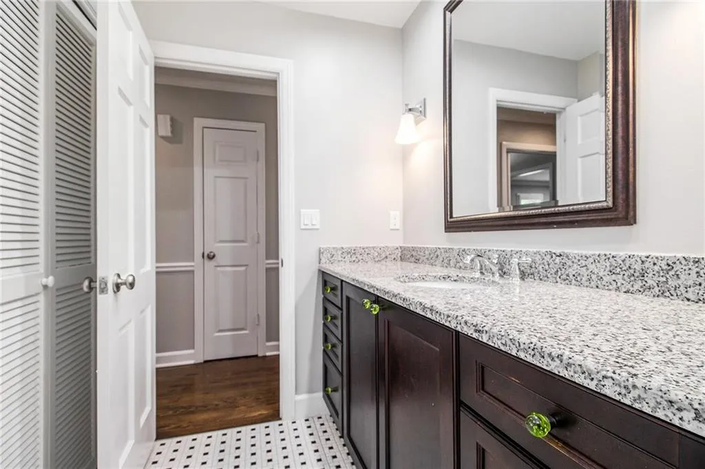 170 Berwick Drive, Atlanta, Georgia 30328, 4 Bedrooms Bedrooms, ,3 BathroomsBathrooms,Residential,For Sale,170 Berwick Drive,7637028