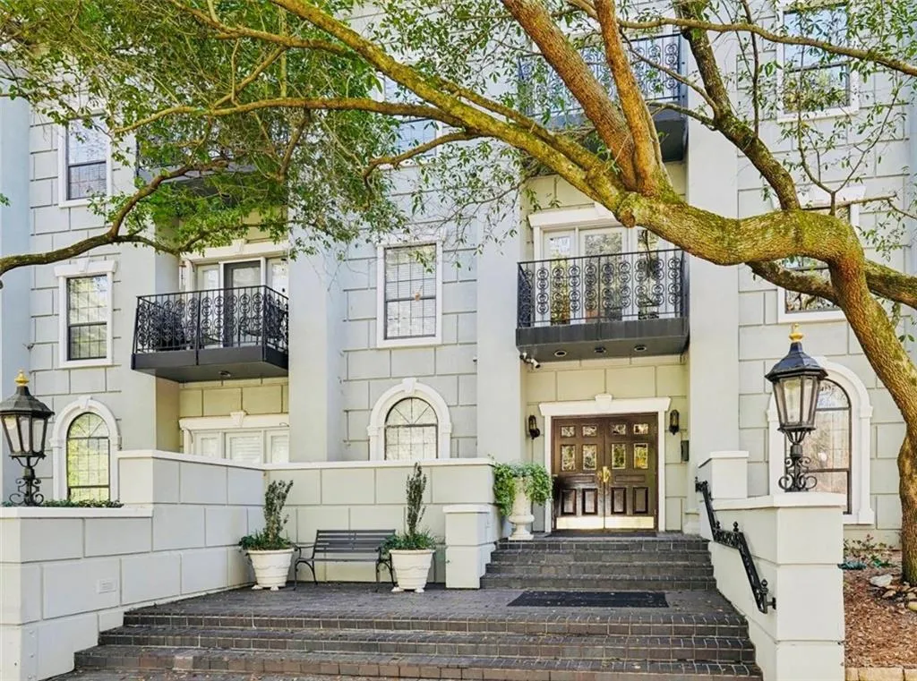 3071 Lenox Road Ne Unit 11, Atlanta, Georgia 30324, 2 Bedrooms Bedrooms, ,2 BathroomsBathrooms,Residential,For Sale,3071 Lenox Road Ne Unit 11,7538445