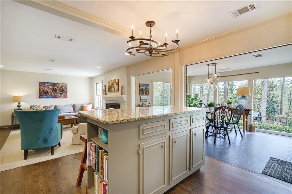 475 Forest Valley Road, Atlanta, Georgia 30342, 6 Bedrooms Bedrooms, ,3 BathroomsBathrooms,Residential,Sold,475 Forest Valley Road,7026877