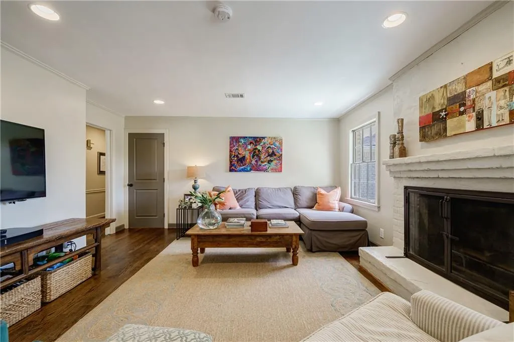 475 Forest Valley Road, Atlanta, Georgia 30342, 6 Bedrooms Bedrooms, ,3 BathroomsBathrooms,Residential,Sold,475 Forest Valley Road,7026877