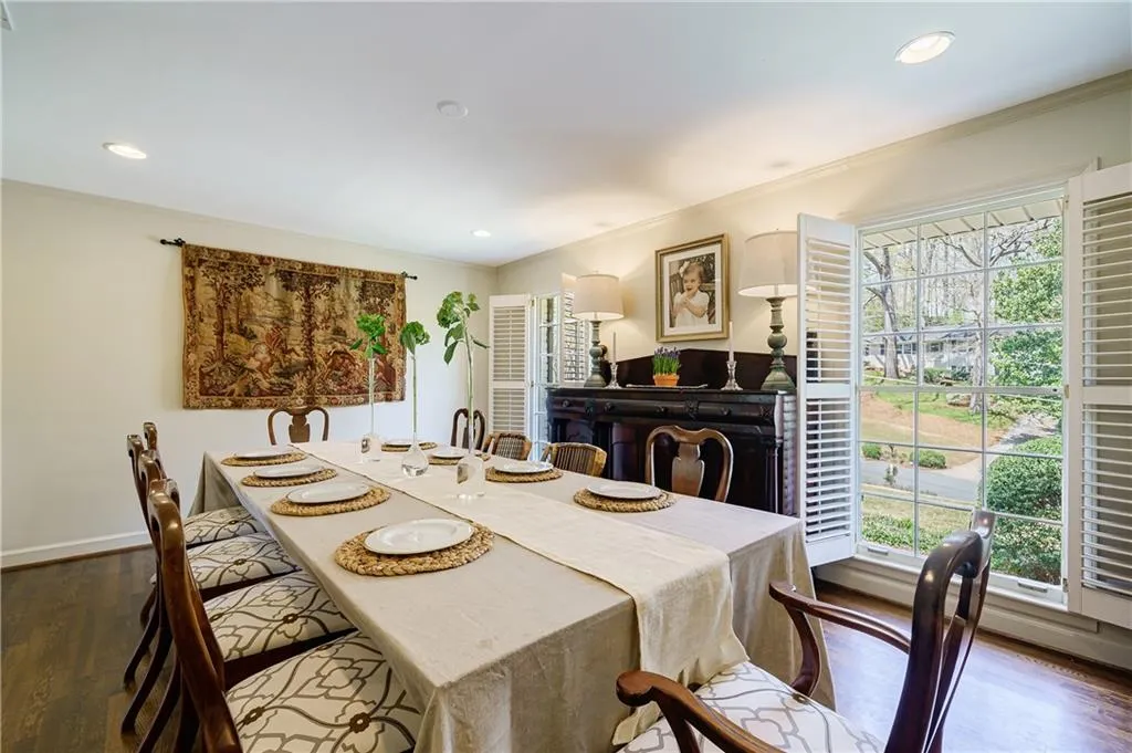 475 Forest Valley Road, Atlanta, Georgia 30342, 6 Bedrooms Bedrooms, ,3 BathroomsBathrooms,Residential,Sold,475 Forest Valley Road,7026877