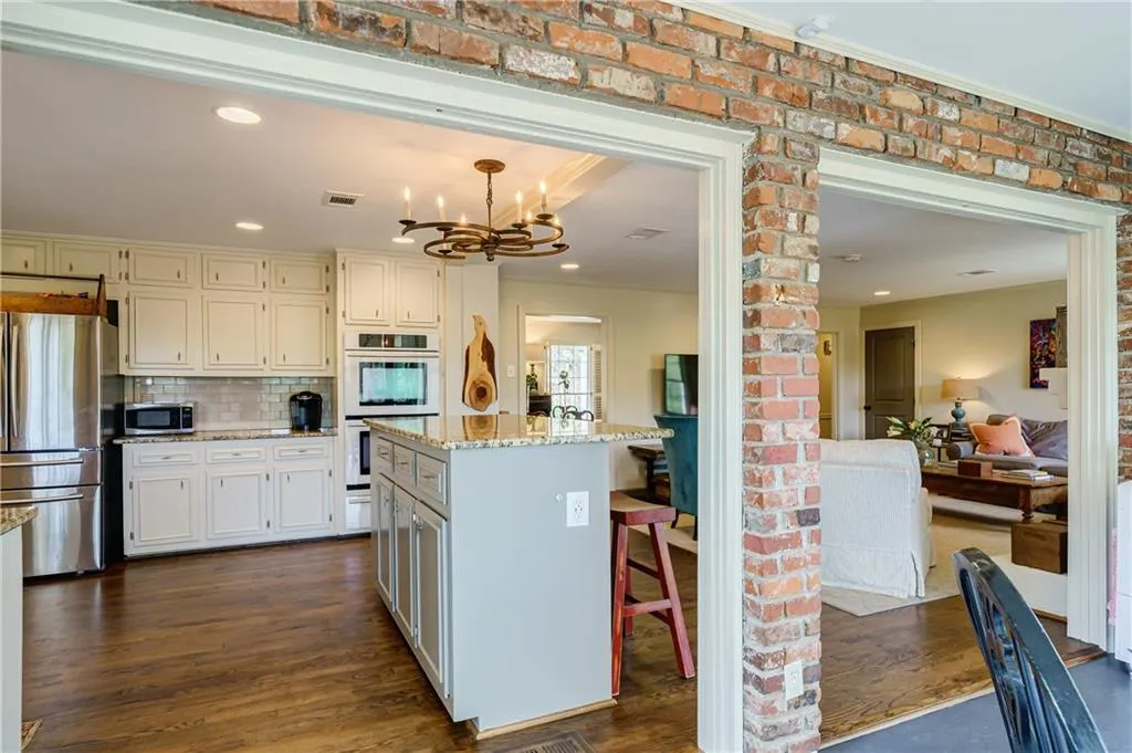475 Forest Valley Road, Atlanta, Georgia 30342, 6 Bedrooms Bedrooms, ,3 BathroomsBathrooms,Residential,Sold,475 Forest Valley Road,7026877