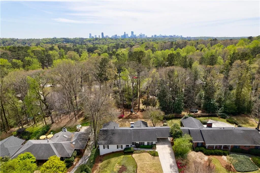 475 Forest Valley Road, Atlanta, Georgia 30342, 6 Bedrooms Bedrooms, ,3 BathroomsBathrooms,Residential,Sold,475 Forest Valley Road,7026877