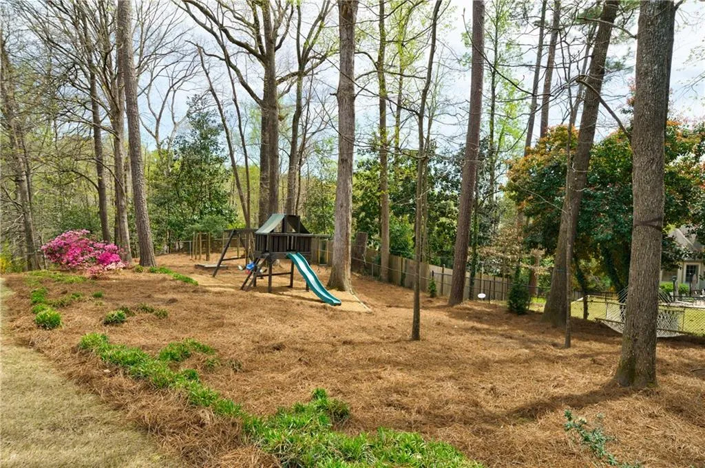 475 Forest Valley Road, Atlanta, Georgia 30342, 6 Bedrooms Bedrooms, ,3 BathroomsBathrooms,Residential,Sold,475 Forest Valley Road,7026877