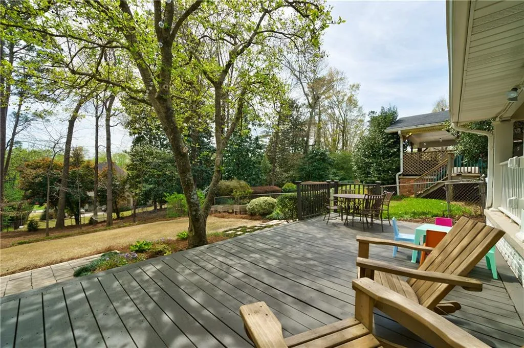 475 Forest Valley Road, Atlanta, Georgia 30342, 6 Bedrooms Bedrooms, ,3 BathroomsBathrooms,Residential,Sold,475 Forest Valley Road,7026877