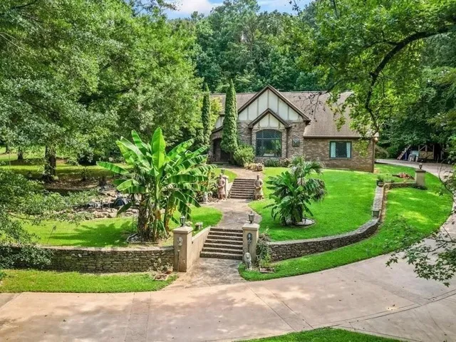 3000 Cathedral Place, Decatur, Georgia 30034