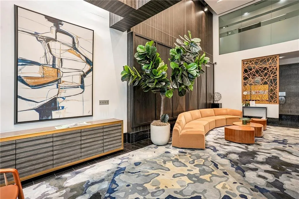 Building Lobby with a high ceiling