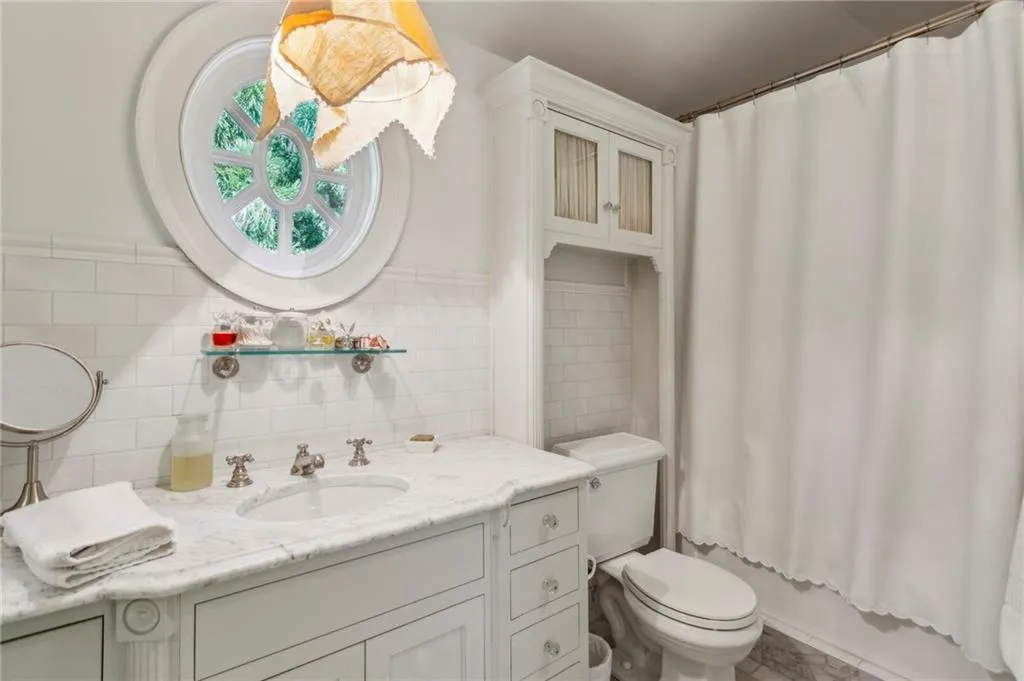 240 Nacoochee Drive Nw, Atlanta, Georgia 30305, 6 Bedrooms Bedrooms, ,7 BathroomsBathrooms,Residential,For Sale,240 Nacoochee Drive Nw,7647748