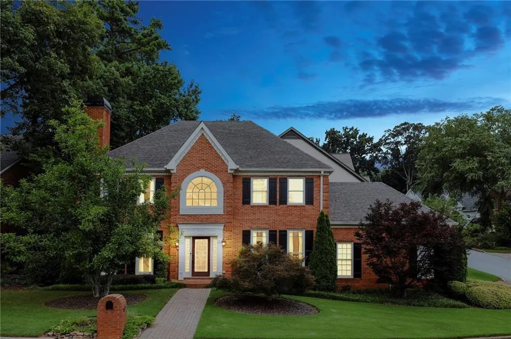 205 Embassy Court, Atlanta, Georgia 30328, 3 Bedrooms Bedrooms, ,2 BathroomsBathrooms,Residential,Sold,205 Embassy Court,6811079