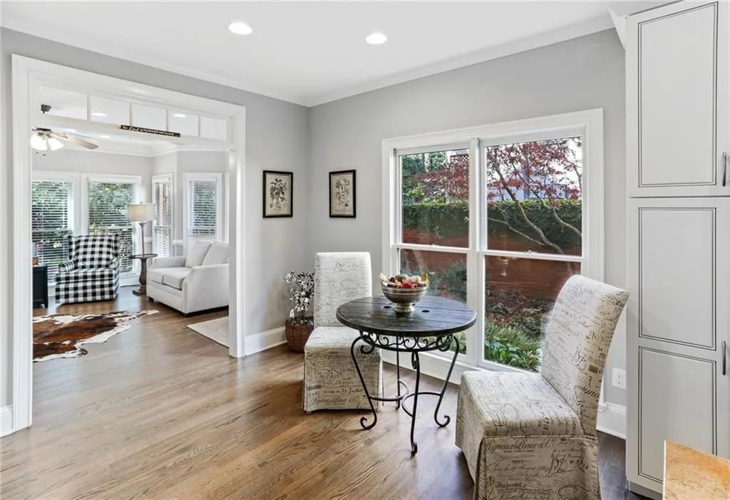 205 Embassy Court, Atlanta, Georgia 30328, 3 Bedrooms Bedrooms, ,2 BathroomsBathrooms,Residential,Sold,205 Embassy Court,6811079