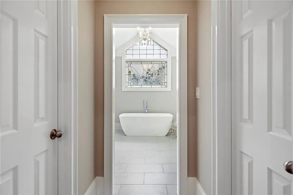 205 Embassy Court, Atlanta, Georgia 30328, 3 Bedrooms Bedrooms, ,2 BathroomsBathrooms,Residential,Sold,205 Embassy Court,6811079