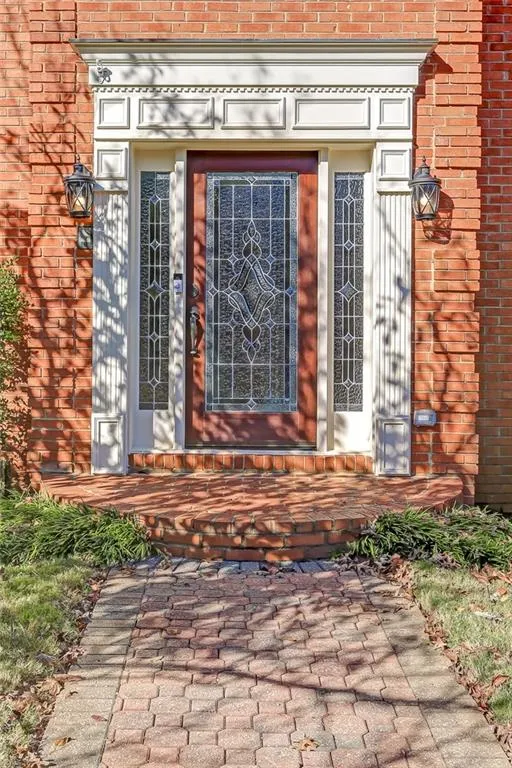205 Embassy Court, Atlanta, Georgia 30328, 3 Bedrooms Bedrooms, ,2 BathroomsBathrooms,Residential,Sold,205 Embassy Court,6811079