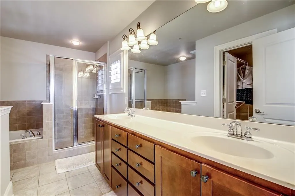 285 Le Gran Bend Unit 285, Atlanta, Georgia 30328, 2 Bedrooms Bedrooms, ,2 BathroomsBathrooms,Residential,Sold,285 Le Gran Bend Unit 285,5775106