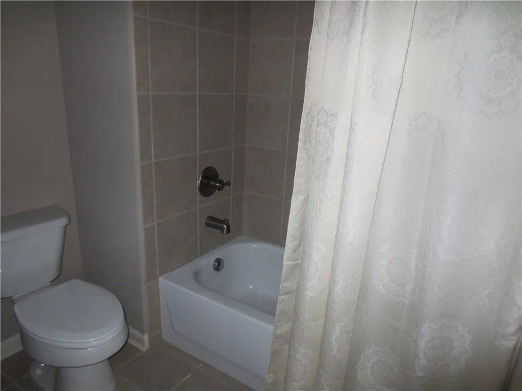 932 Telfair Close Unit 932, Sandy Springs, Georgia 30350, 3 Bedrooms Bedrooms, ,3 BathroomsBathrooms,Residential,Sold,932 Telfair Close Unit 932,5993430