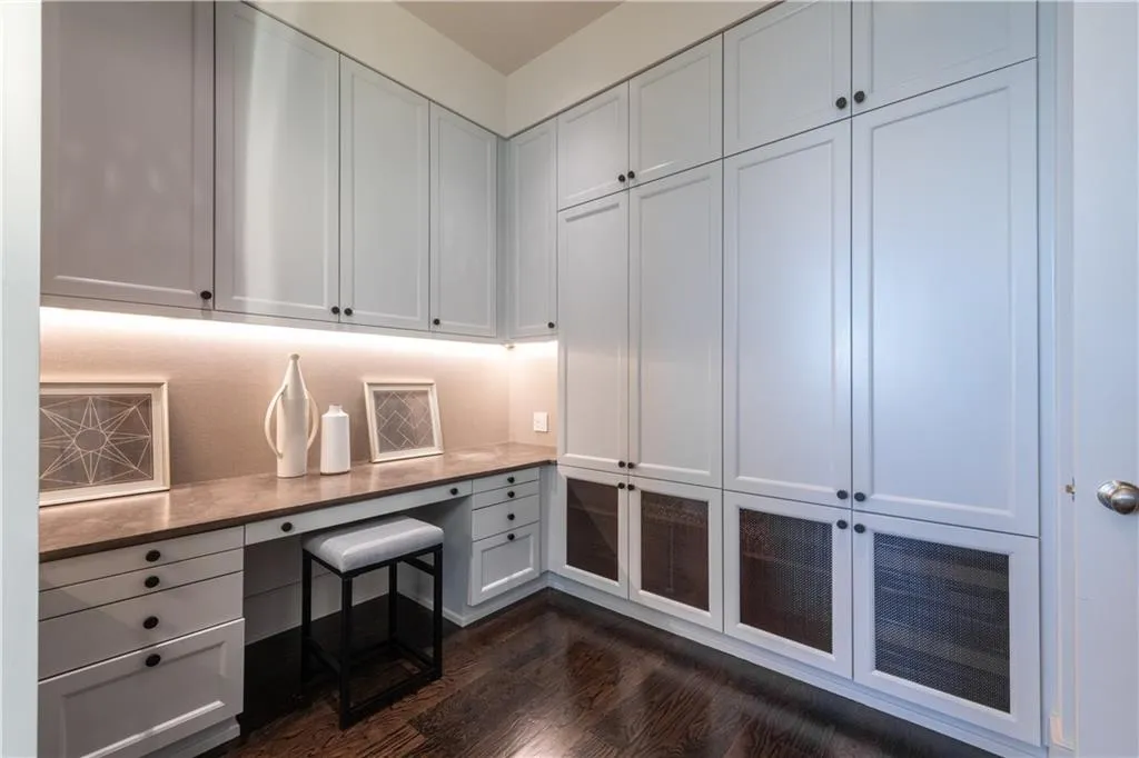 Pantry/Kitchen Office