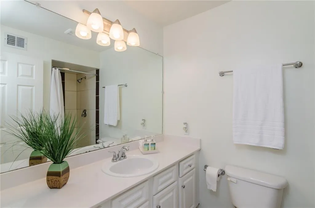 346 Carpenter Drive Unit 79, Atlanta, Georgia 30328, 3 Bedrooms Bedrooms, ,2 BathroomsBathrooms,Residential,Sold,346 Carpenter Drive Unit 79,5849643