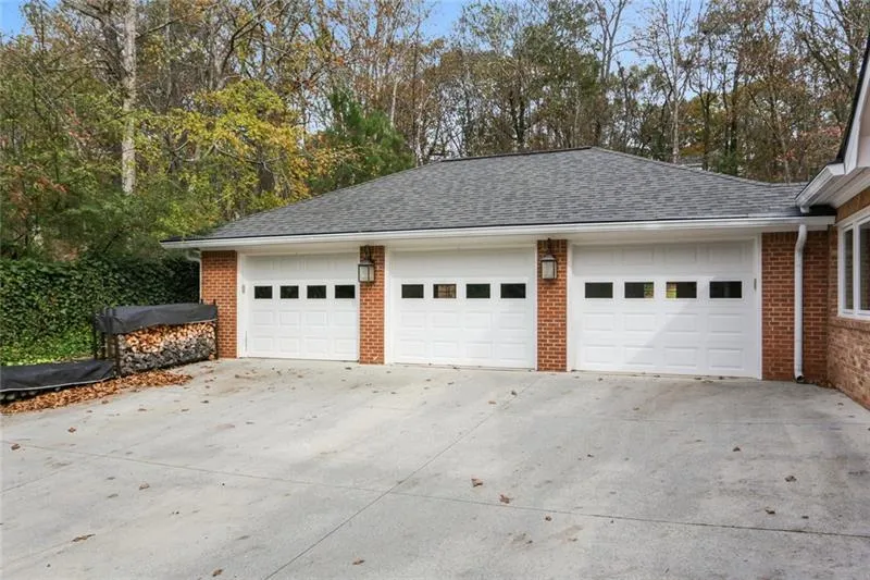 1496 Masters Club Drive, Sandy Springs, Georgia 30350, 5 Bedrooms Bedrooms, ,6 BathroomsBathrooms,Residential,Sold,1496 Masters Club Drive,7180122